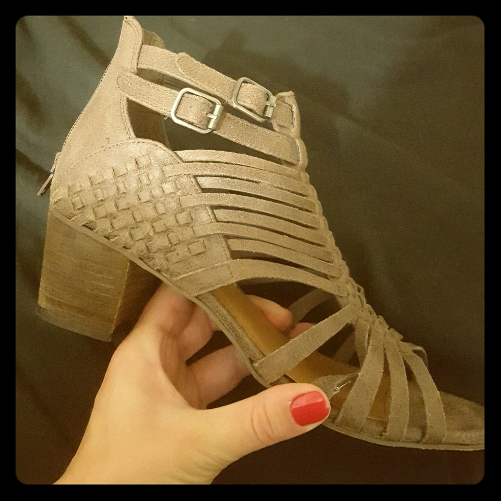 Not rated heels size 8 1/2